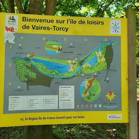 Privee Sur Marne בית אירוח